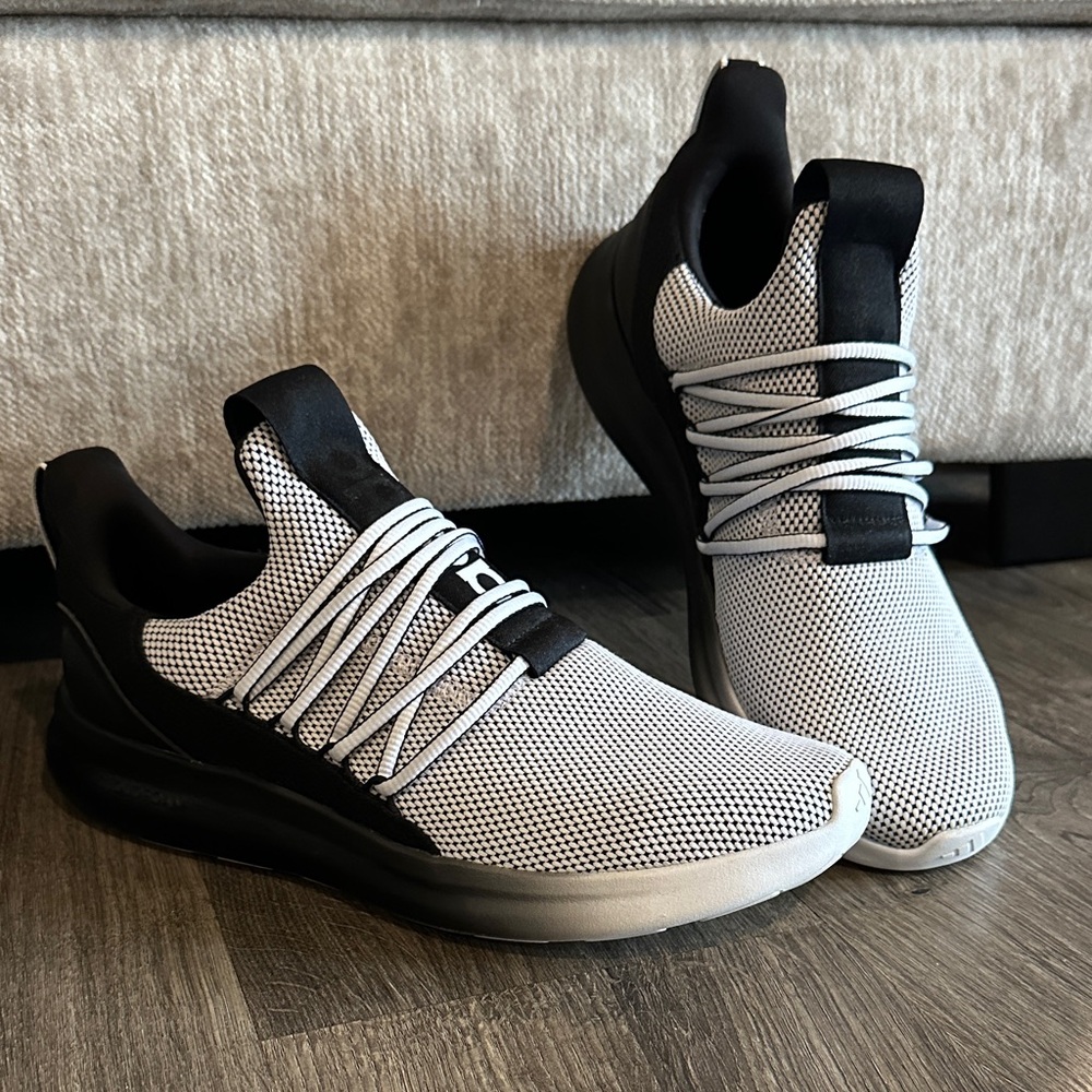 Men’s Adidas Black and White Lite Racer Adapt  7.0 tennis shoes. Size 11.5